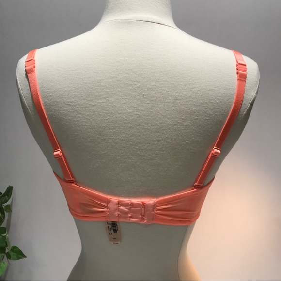 Victoria Secret Padded Demi Bra - 3 Way Straps - Picture 4 of 9